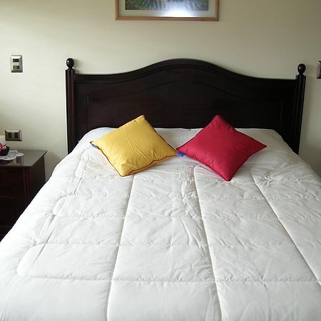 Millaray Inn Express Angol ภายนอก รูปภาพ